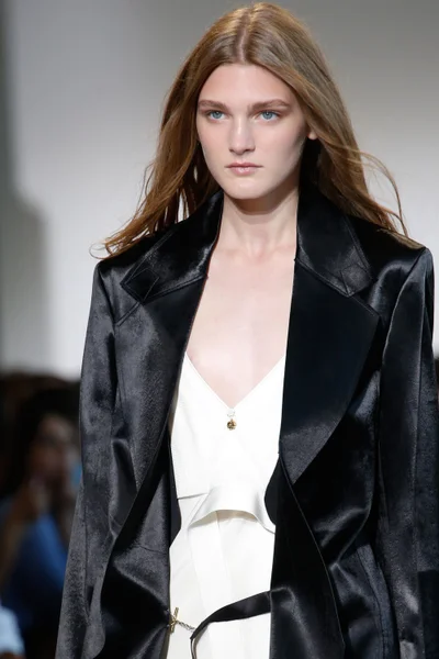 Look 62